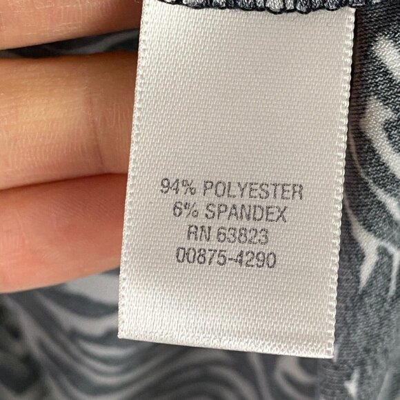 CJ Banks Blouse Size 2X Black White Faux Wrap Tie Back 3/4 Sleeves Stretch - Picture 5 of 10